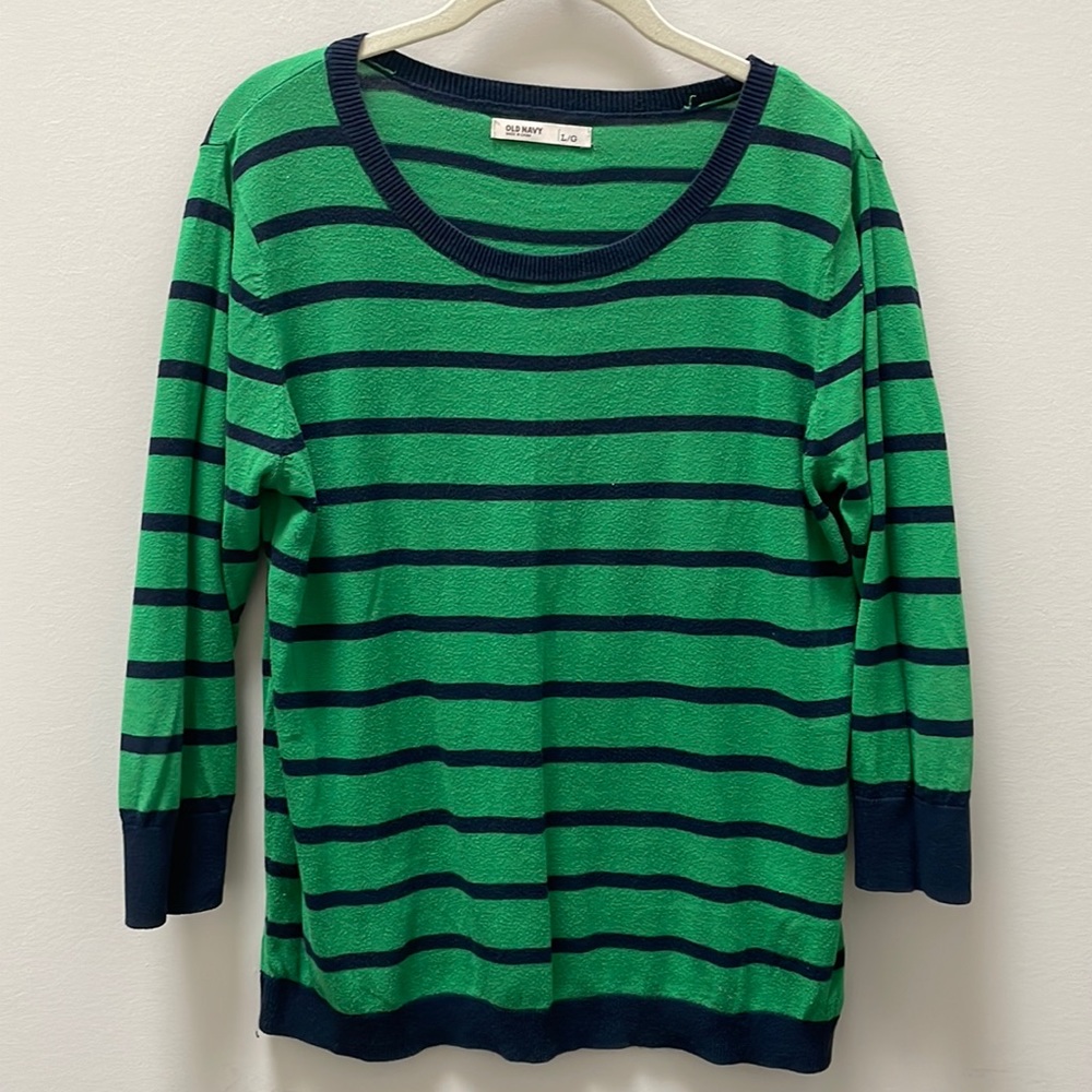 Old Navy sweater